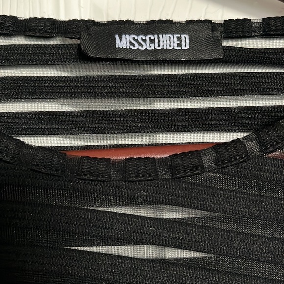 Misguided mesh striped crop top - Picture 2 of 2